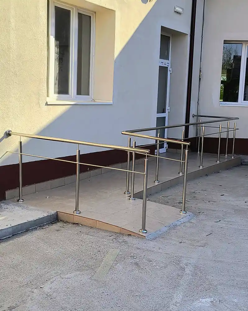 Balustrade inox clasice în Moieciu, Brașov - model realizat de Real Inox
