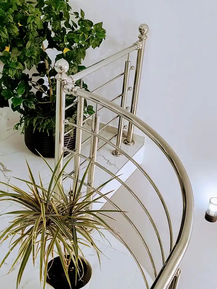 Balustrade inox moderne în Prahova - model realizat de Real Inox