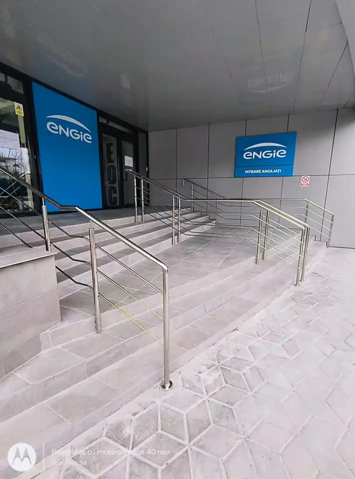 Balustrade inox pentru scări exterioare în Brașov - model realizat de Real Inox