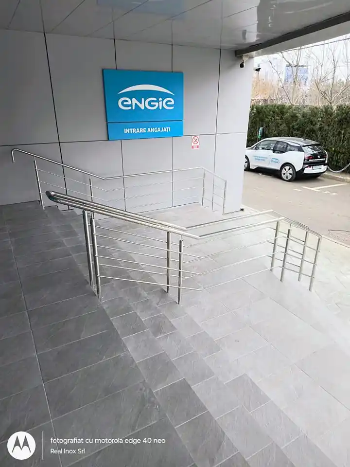 Balustrade inox pentru scări exterioare în Giurgiu - model realizat de Real Inox