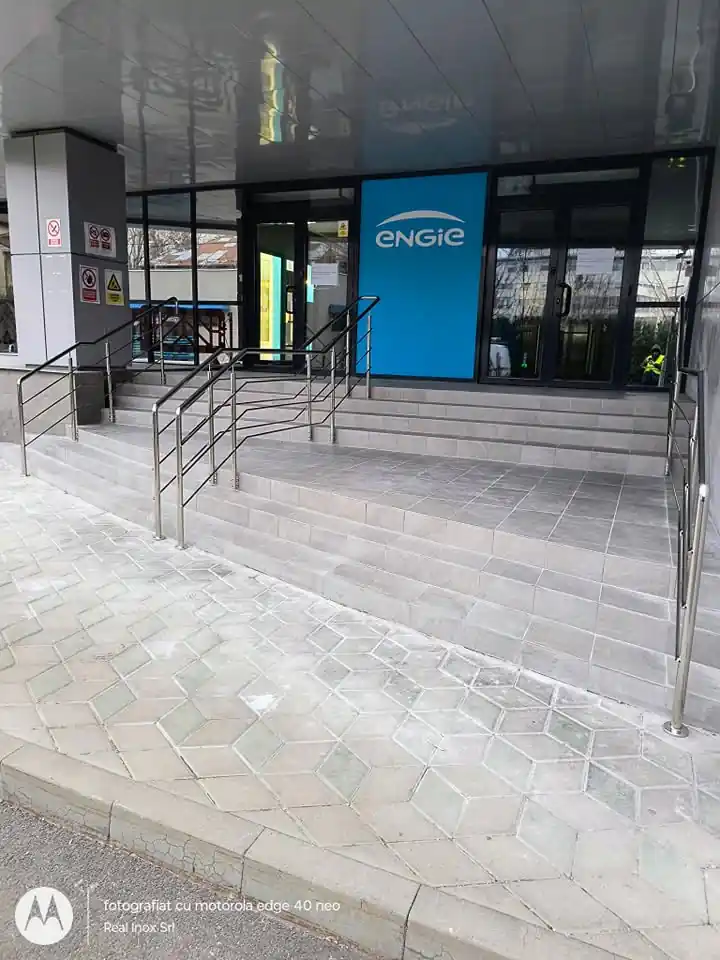 Balustrade inox pentru scări exterioare în Dâmbovița - model realizat de Real Inox