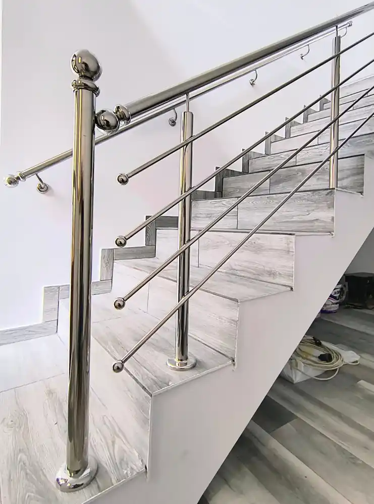 Balustradă inox pentru scară interioară
