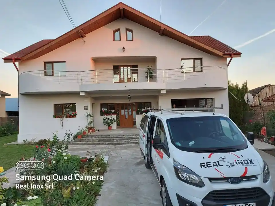Balustrade inox pentru terase în București - model realizat de Real Inox